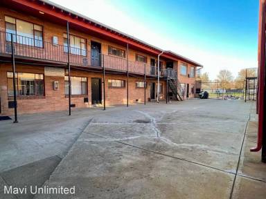 Main picture of 9870 Montview Blvd