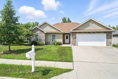 Main picture of 5713 Camden Cir