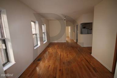 Main picture of 654-64 W Cornelia Ave