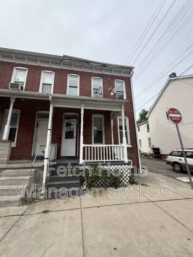 Main picture of 229 Front St