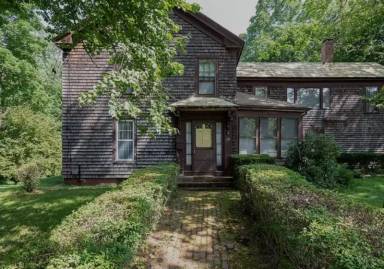 Main picture of 58 Springhill Ave