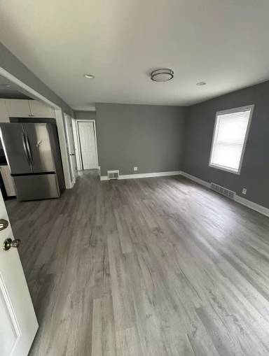 Main picture of 4230 Connecticut St