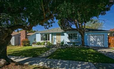 Main picture of 2001 Lynngrove Dr