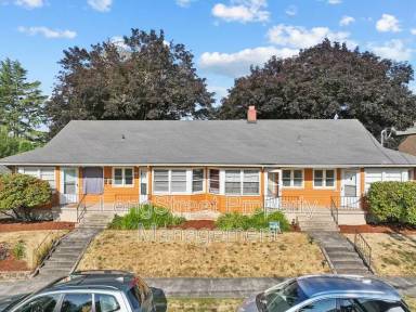 Main picture of 2427 SE 60th Ave