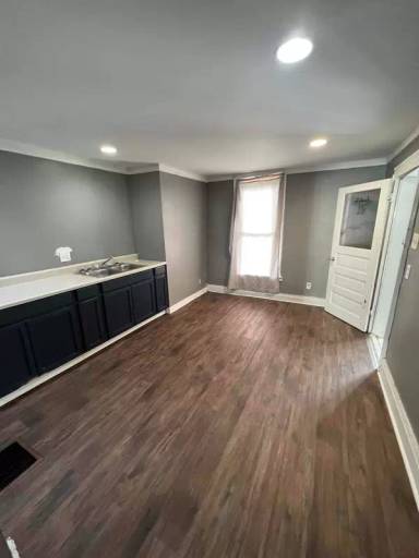 Main picture of 4442 Noble St
