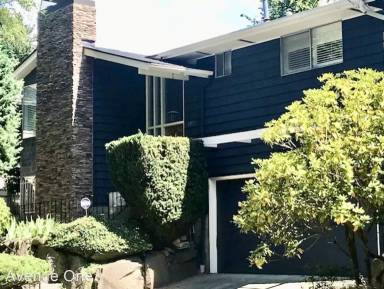Main picture of 4212 30th Ave W
