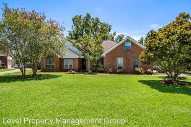 Main picture of 109 Destrehan Rd