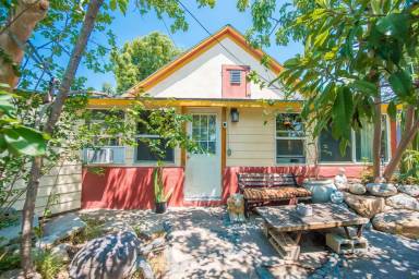 Main picture of 2599 Huntington Dr