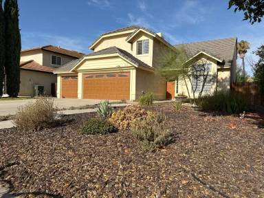 Main picture of 8729 Sugar Gum Rd