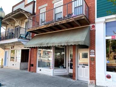 Main picture of 72 N Court St