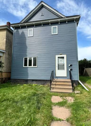 Main picture of 1913 Lamborn Ave