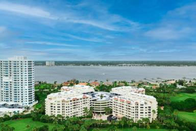 Main picture of Oceans Cloverleaf Condominiums