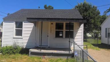 Main picture of 1471 Wells St
