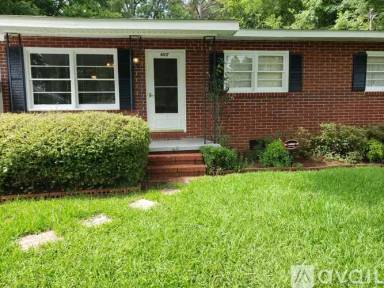 Main picture of 4017 Lindwood Dr