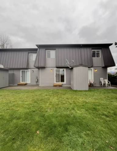Main picture of 211 Maple St