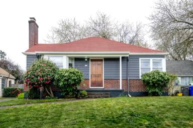 Main picture of 504 NE Buffalo St