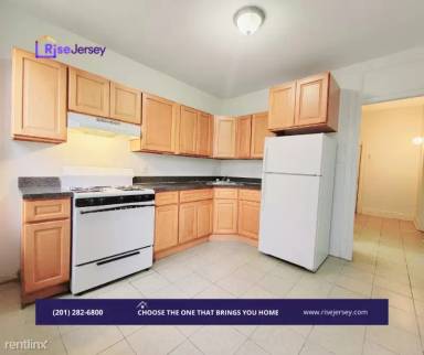 Main picture of 186 Ocean Ave