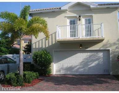 Main picture of 2131 Milano Ct