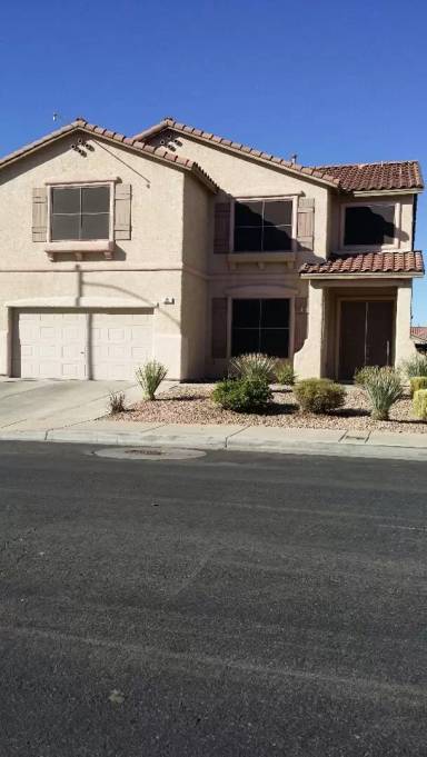 Main picture of 828 Bussora Rose Dr