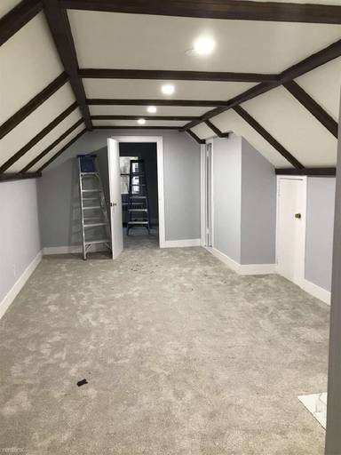 Main picture of 33 Dolores Dr