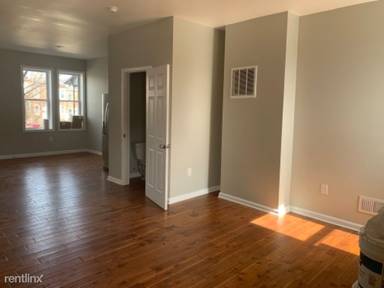 Main picture of 3404 W Mulberry St