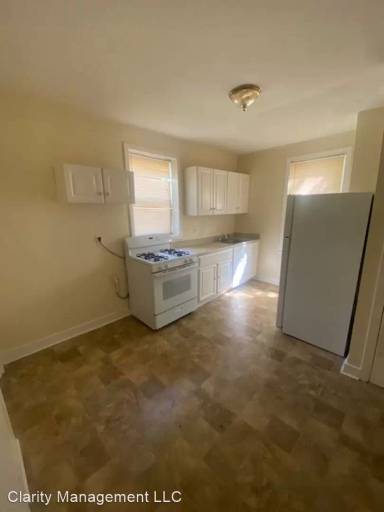 Main picture of 55 Thompson St