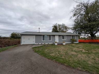 Main picture of 1651 SE Salmonberry Rd