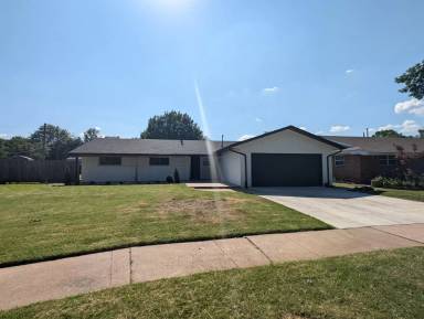 Main picture of 1716 S 1st St