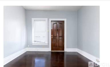 Main picture of 208 E Arsenal