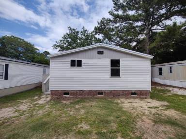 Main picture of Parkwood Mobile Home Park
