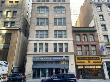 Main picture of 8 E Fayette St