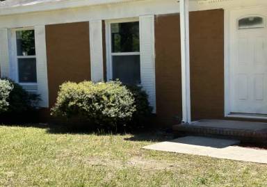 Main picture of 2874 Village Green Dr