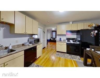 Main picture of 163 Kendrick Ave
