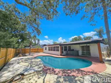 Main picture of 608 Tangerine Ave