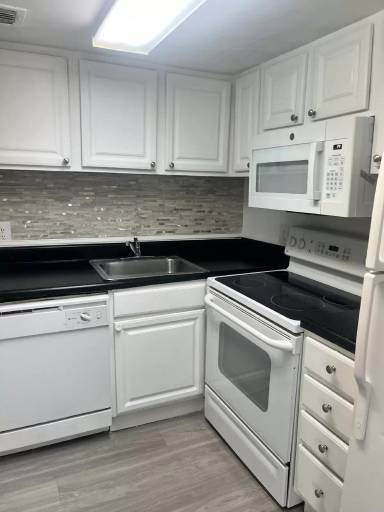 Main picture of Windmill Point Apartments