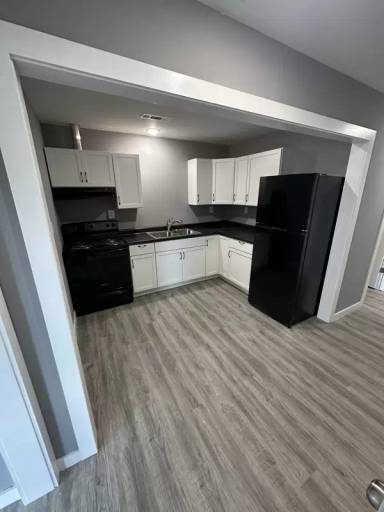 Main picture of 504 W Hackberry St