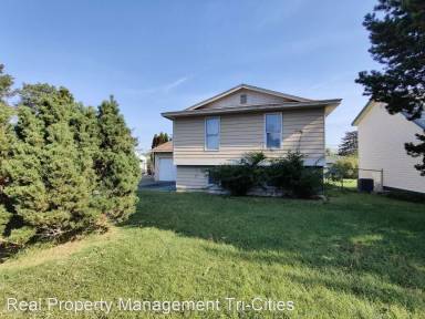 Main picture of 1627 S Everett Pl