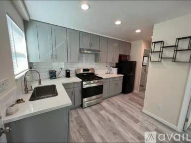 Main picture of 537 Stockton St