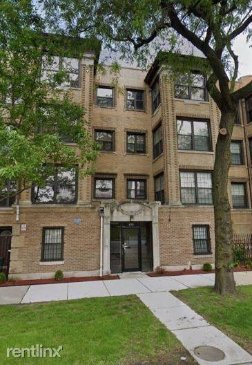 Main picture of 4209 S Michigan Ave