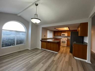 Main picture of 4781 Wb Post Dr NE