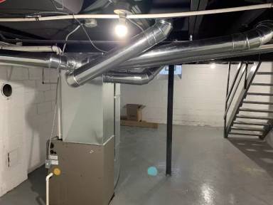 Main picture of 1826 E Outer Dr