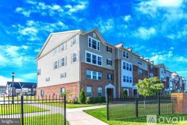 Main picture of 661 E Church St