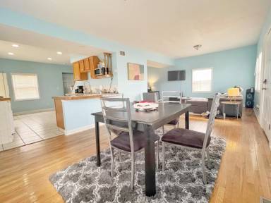 Main picture of 1416 Bliss St