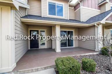 Main picture of 1620 N Holl Blvd