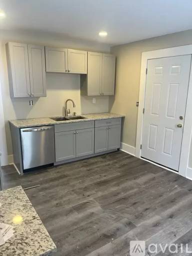 Main picture of 32 Lincoln Ave