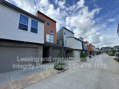 Main picture of 403 Highland Park Ln
