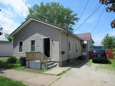 Main picture of 426 Huron St