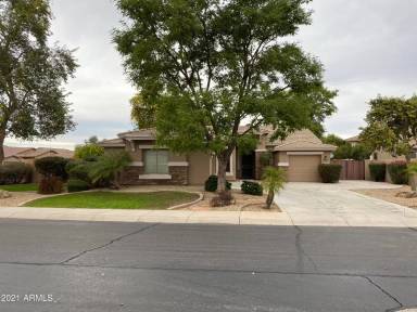 Main picture of 4628 E County Down Dr
