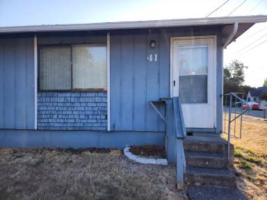 Main picture of 41 N 8th St