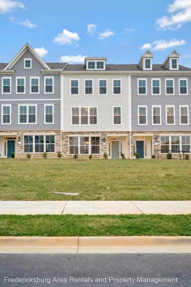 Main picture of 360 Coastal Ave